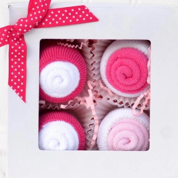 Baby Onesie Gift Box - Picture 2 of 8